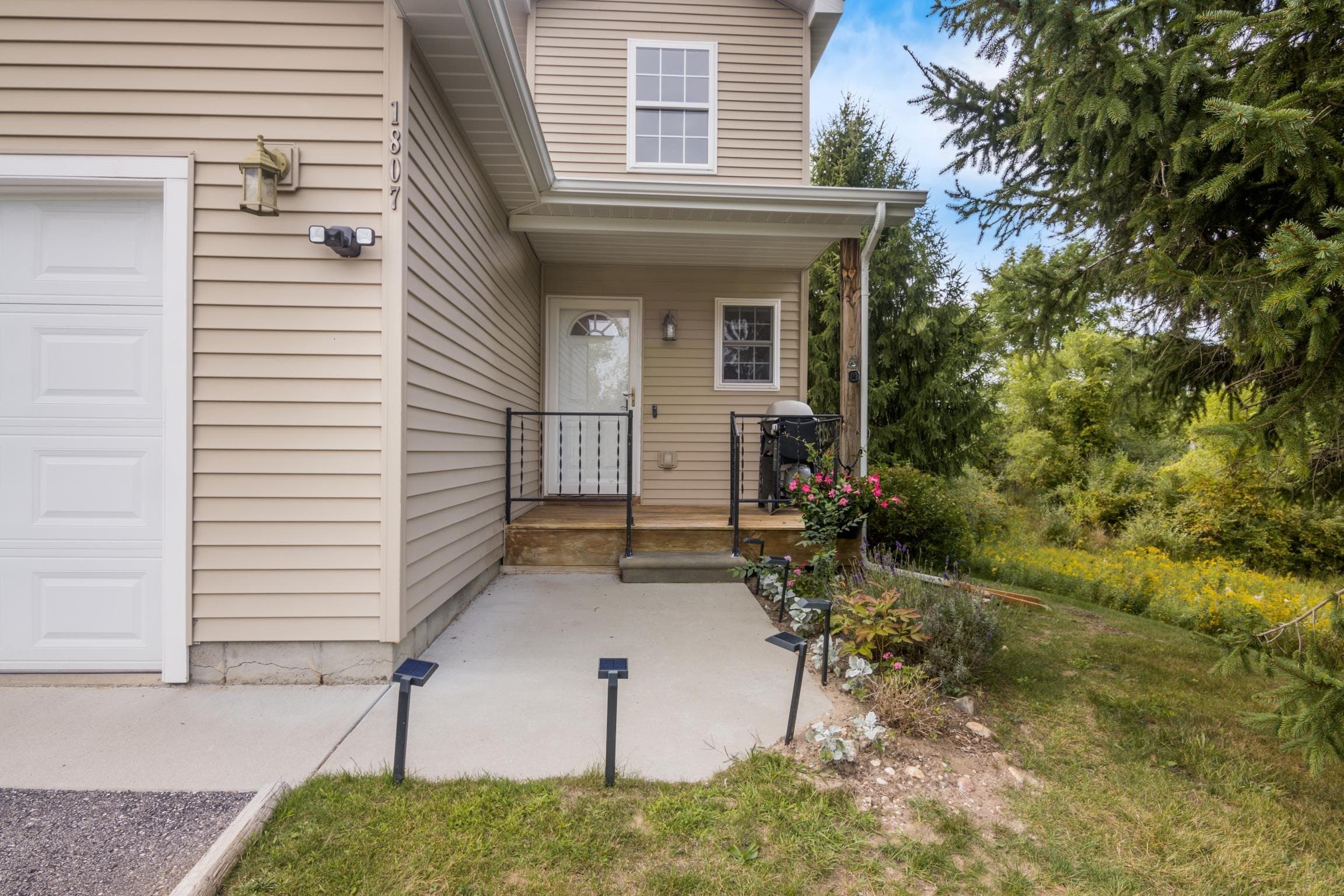 1807 Saint Joseph Street 28