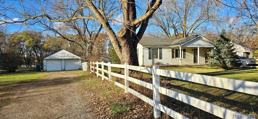 13901 Silver Lake Road