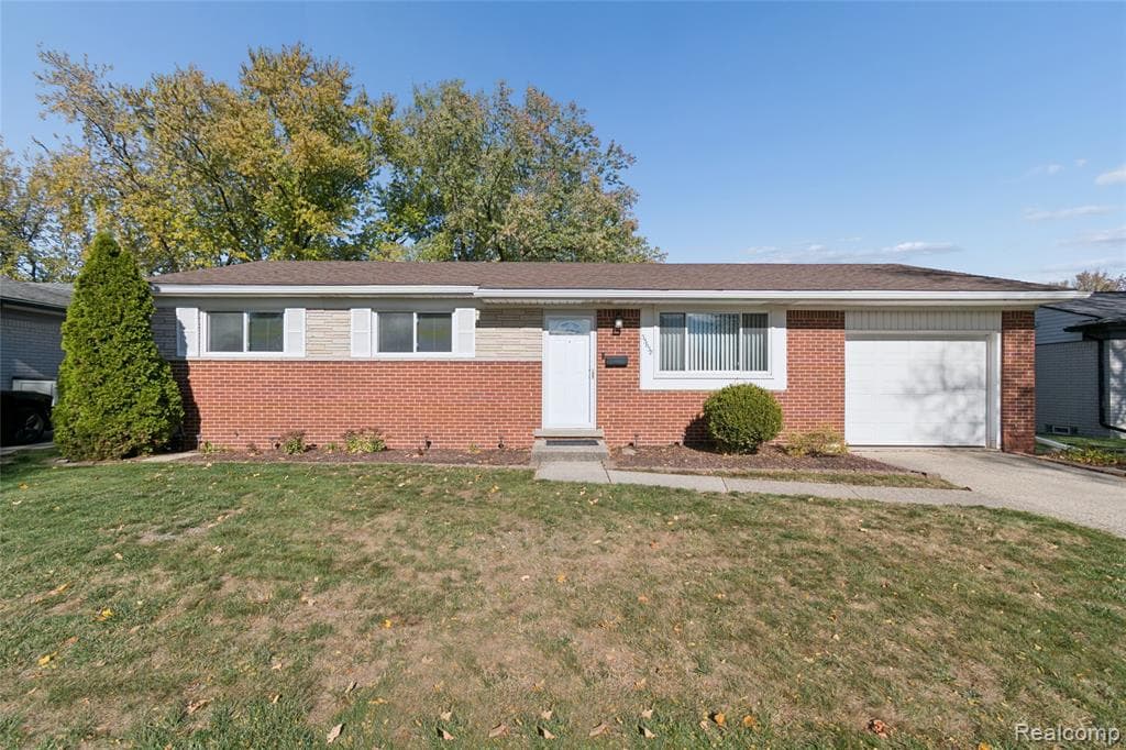 35638 Grennada Street