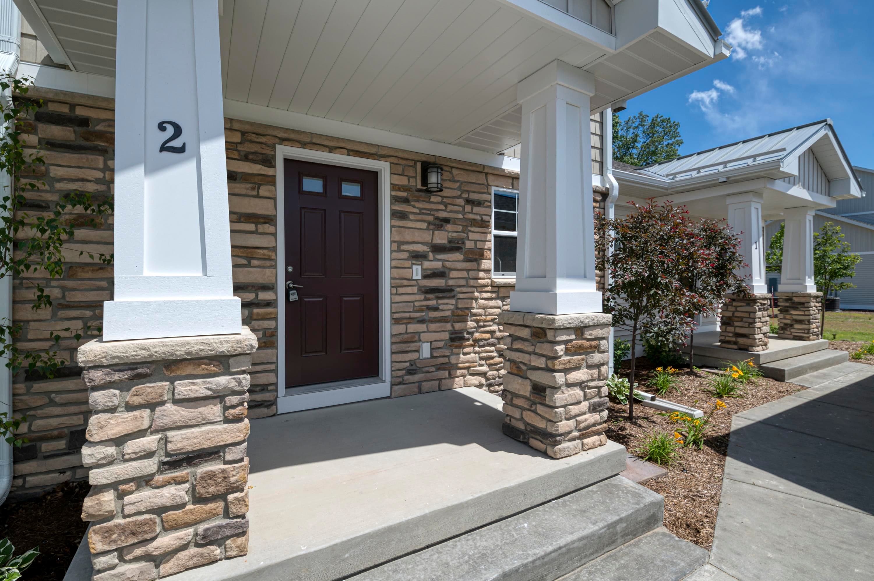 1554 Simsbury Street 2