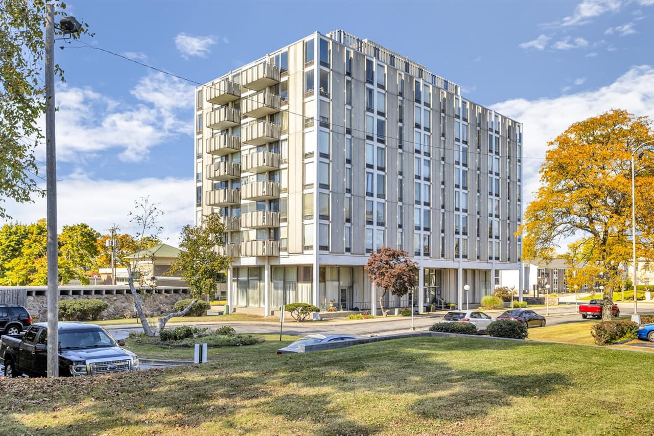 715 W Michigan Avenue 202