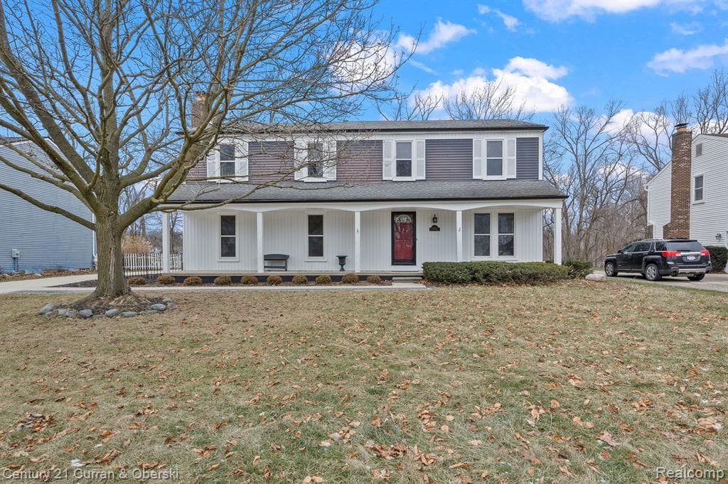 19760 SCENIC HARBOUR Drive