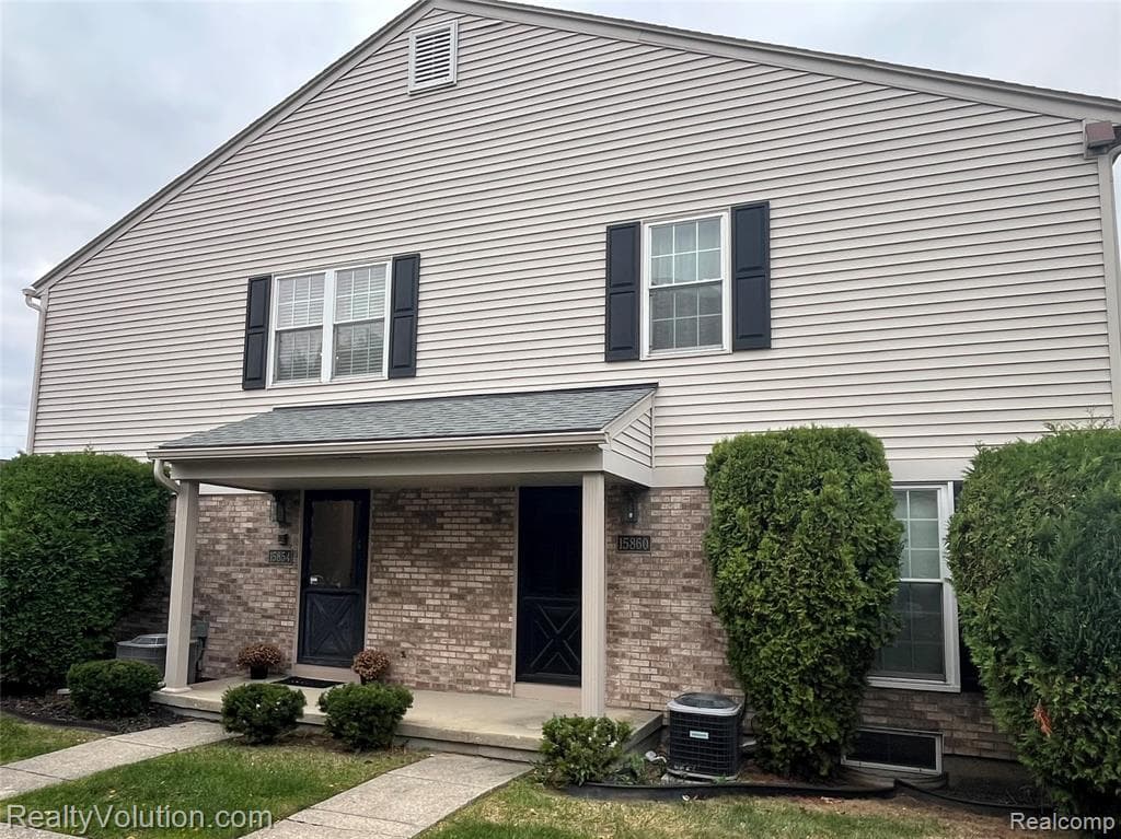 15854 Charleston Drive