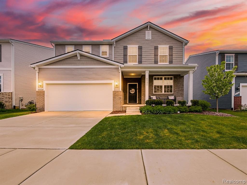 6040 FIELDSTONE Circle