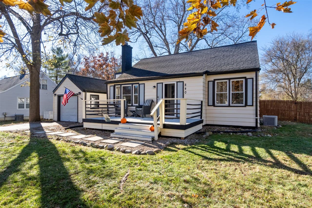 840 Springcrest Boulevard