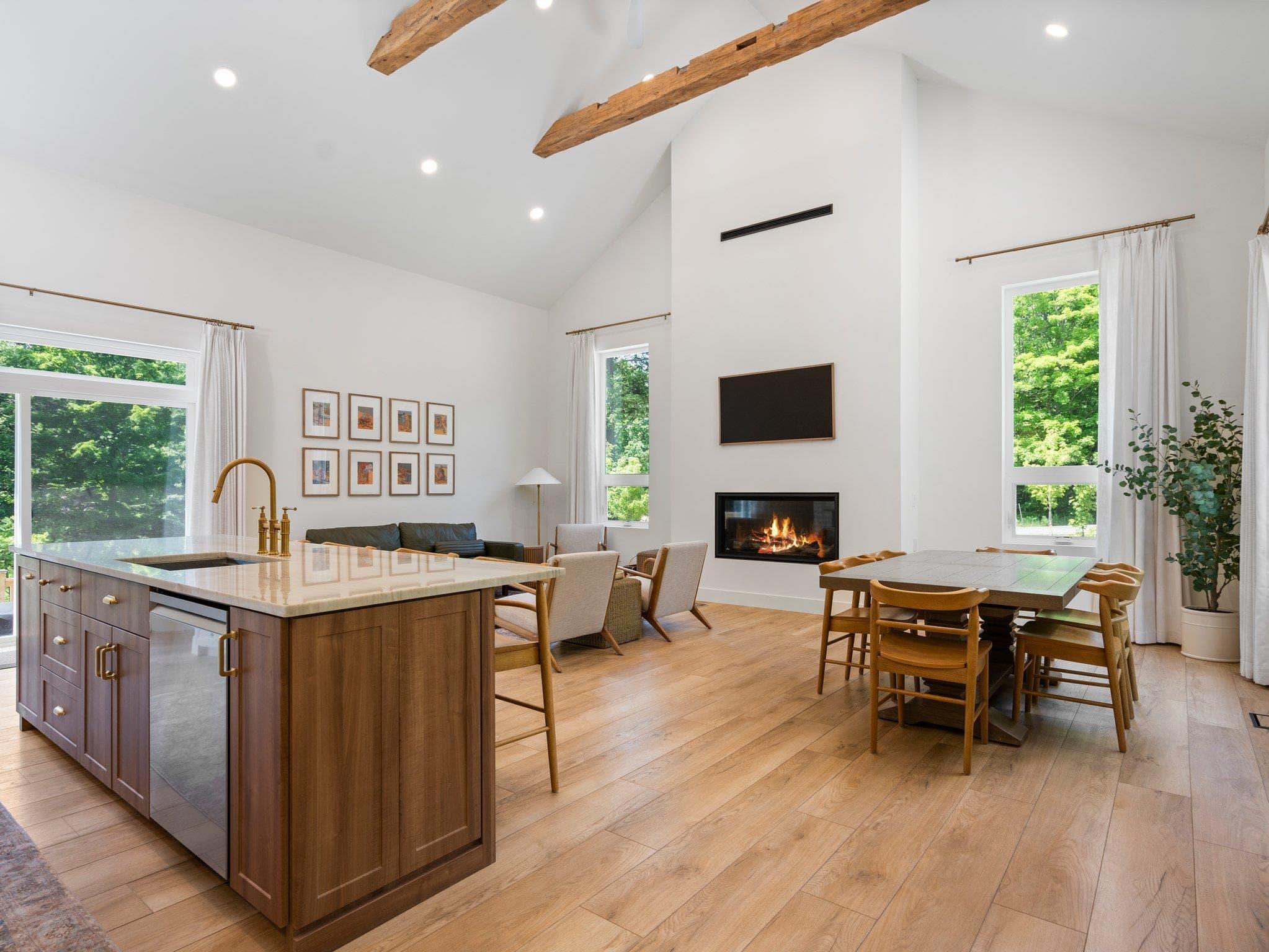 6848 E Lake Bluffs Drive