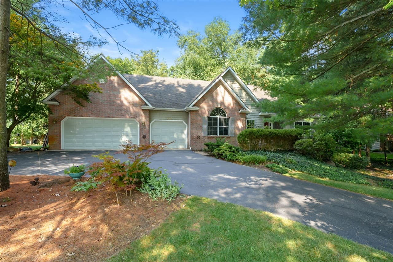 6632 E Eagle Lake Drive