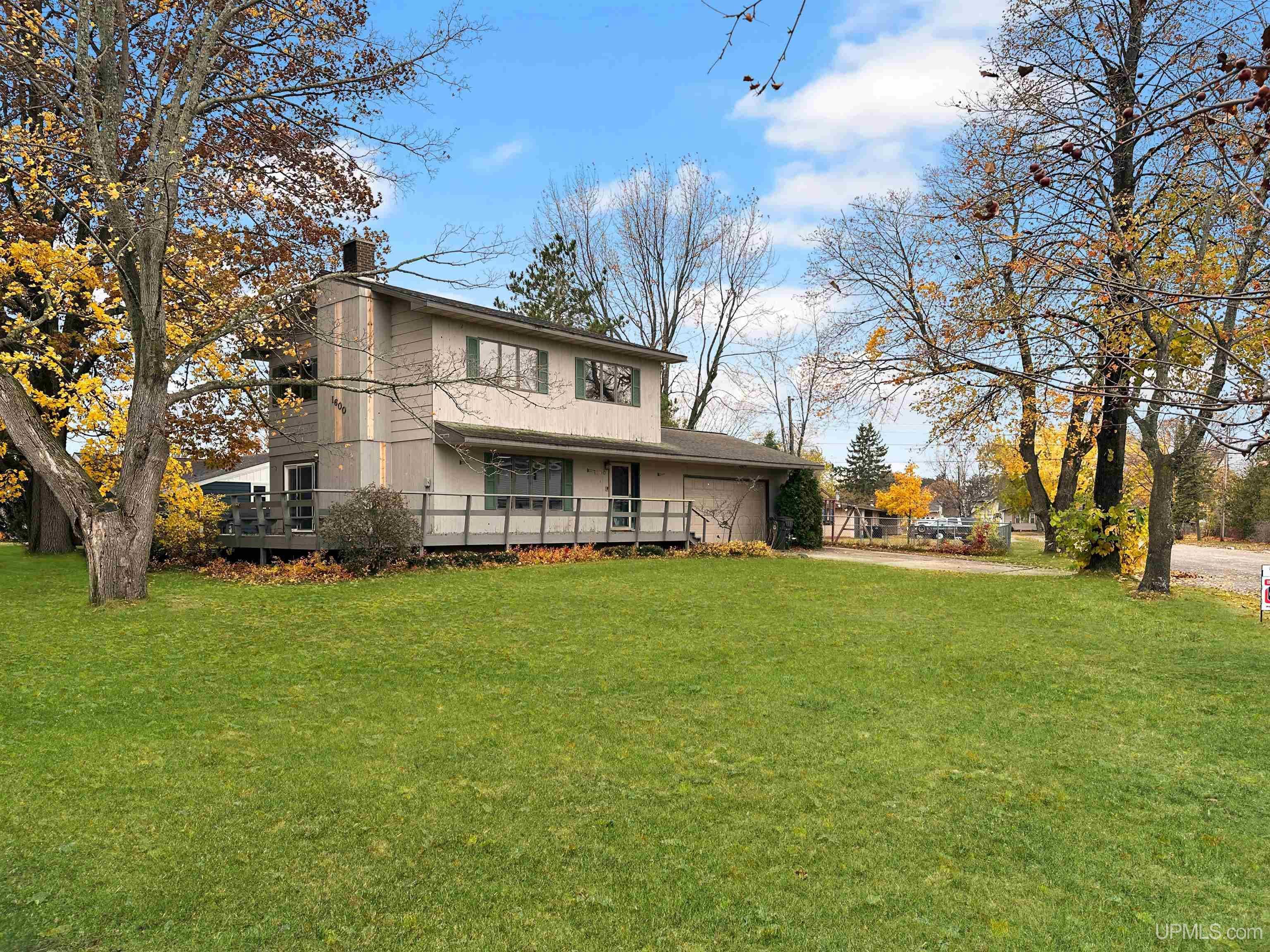 1600 Lake Shore Drive