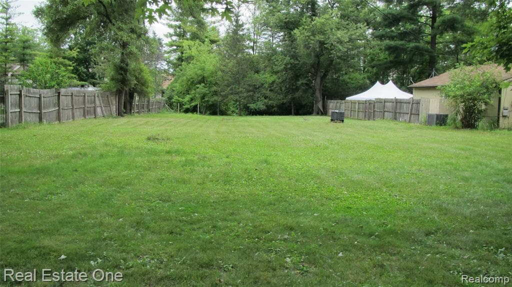 00000 Shiawassee Street