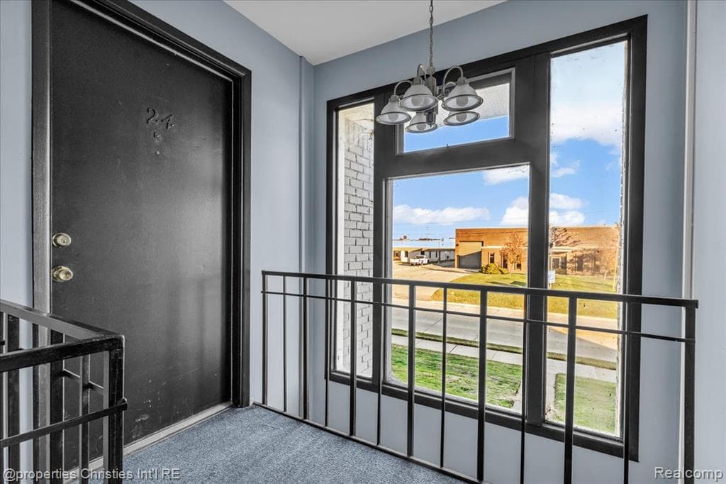 328 E Elmwood Avenue Unit 24