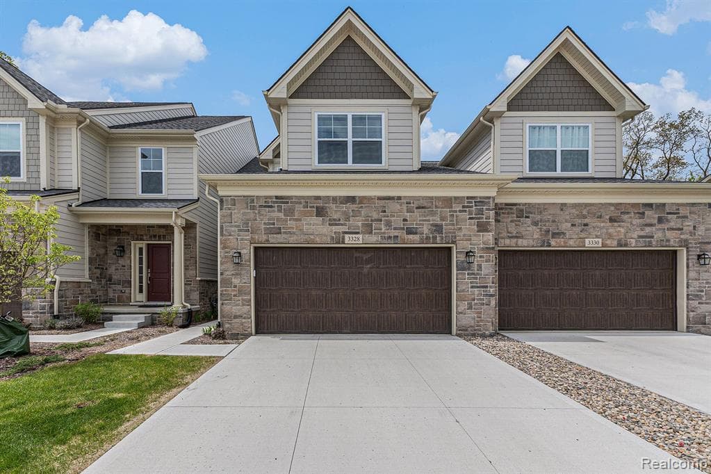 3328 ROSEFORD Boulevard