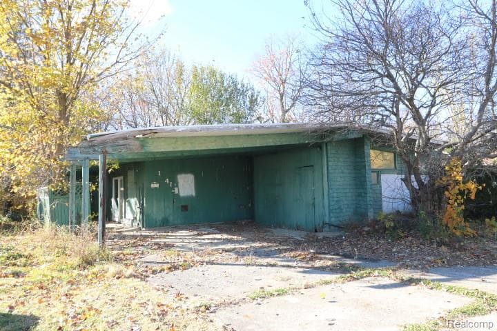 1741 Carmanbrook Parkway