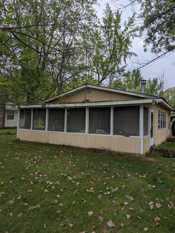 4233 Swan Lake Drive