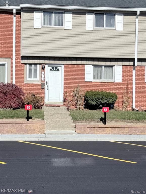 29156 Manchester Street