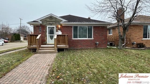 17448 Veronica Avenue