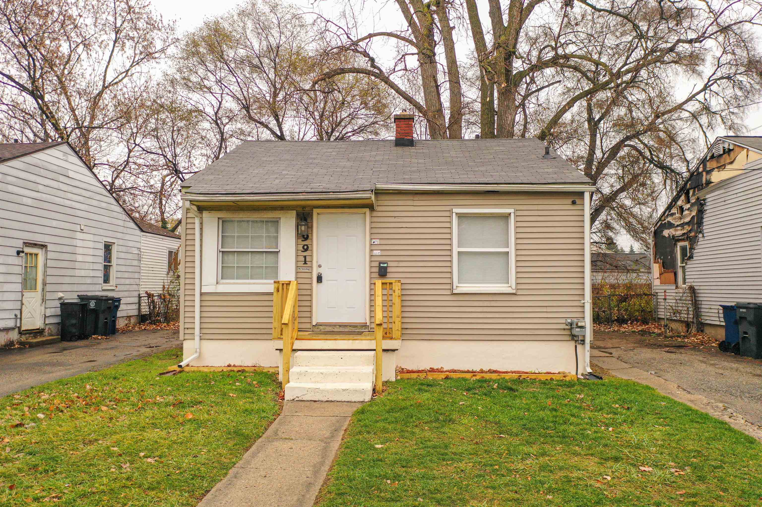 991 S Ballenger Highway