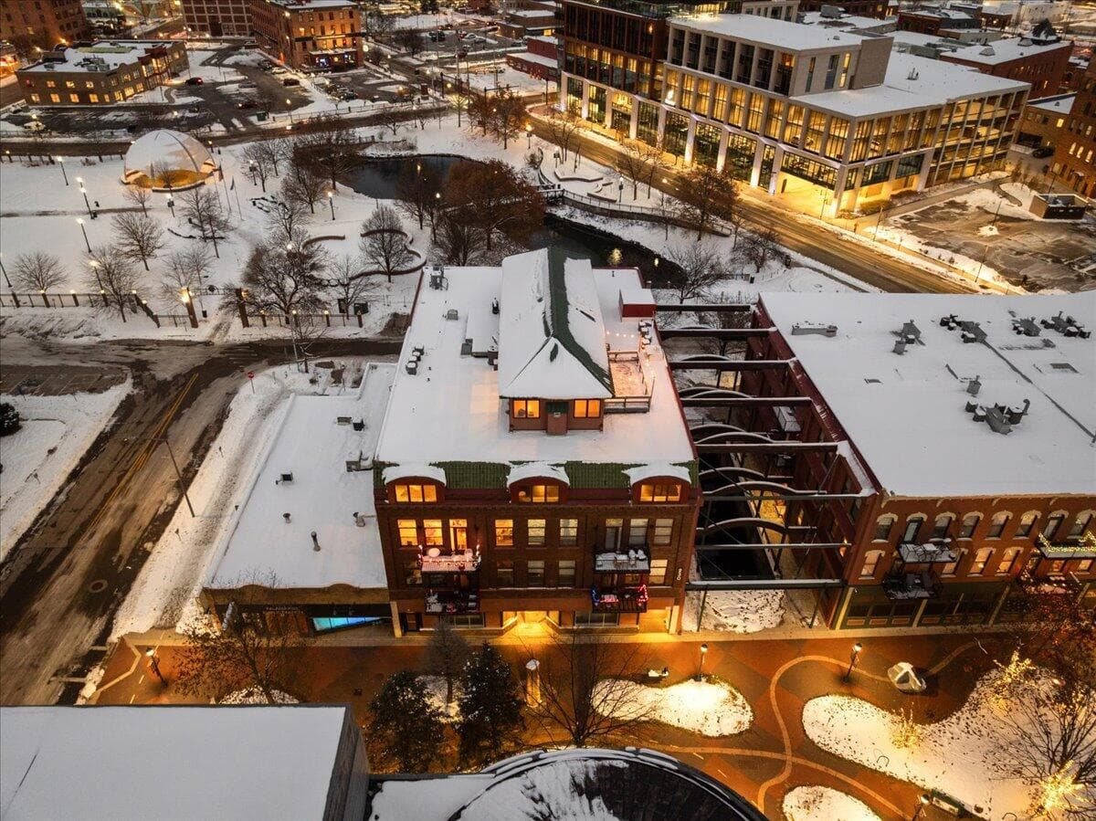 230 N Kalamazoo Mall 401