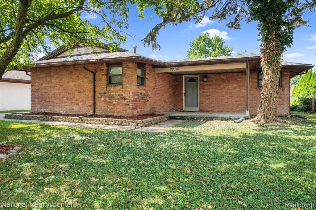 23030 Edgewater Street