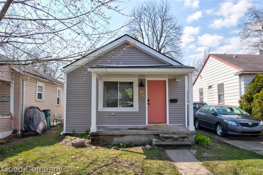 550 E Breckenridge Street