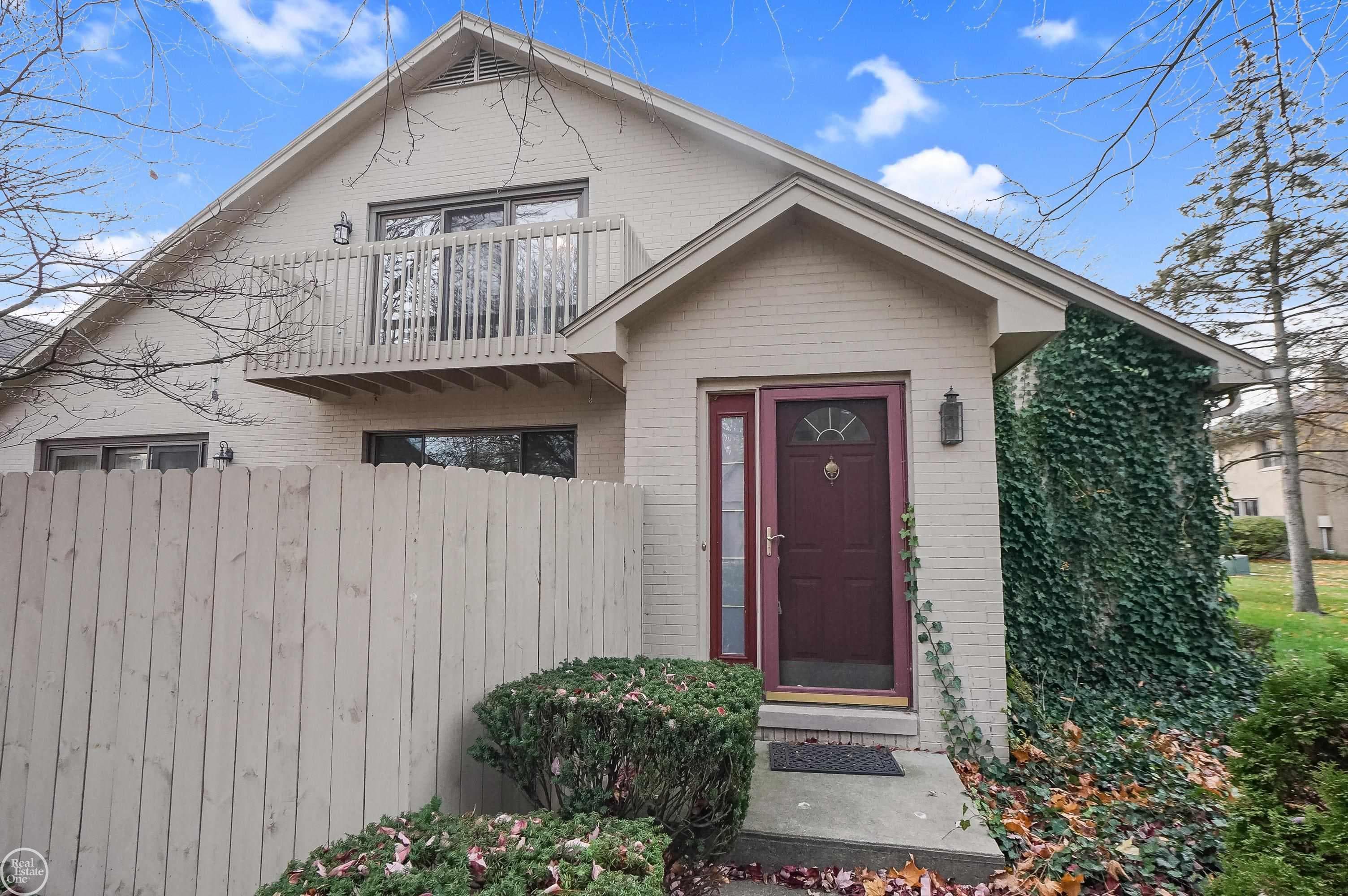 42139 E Edward Drive