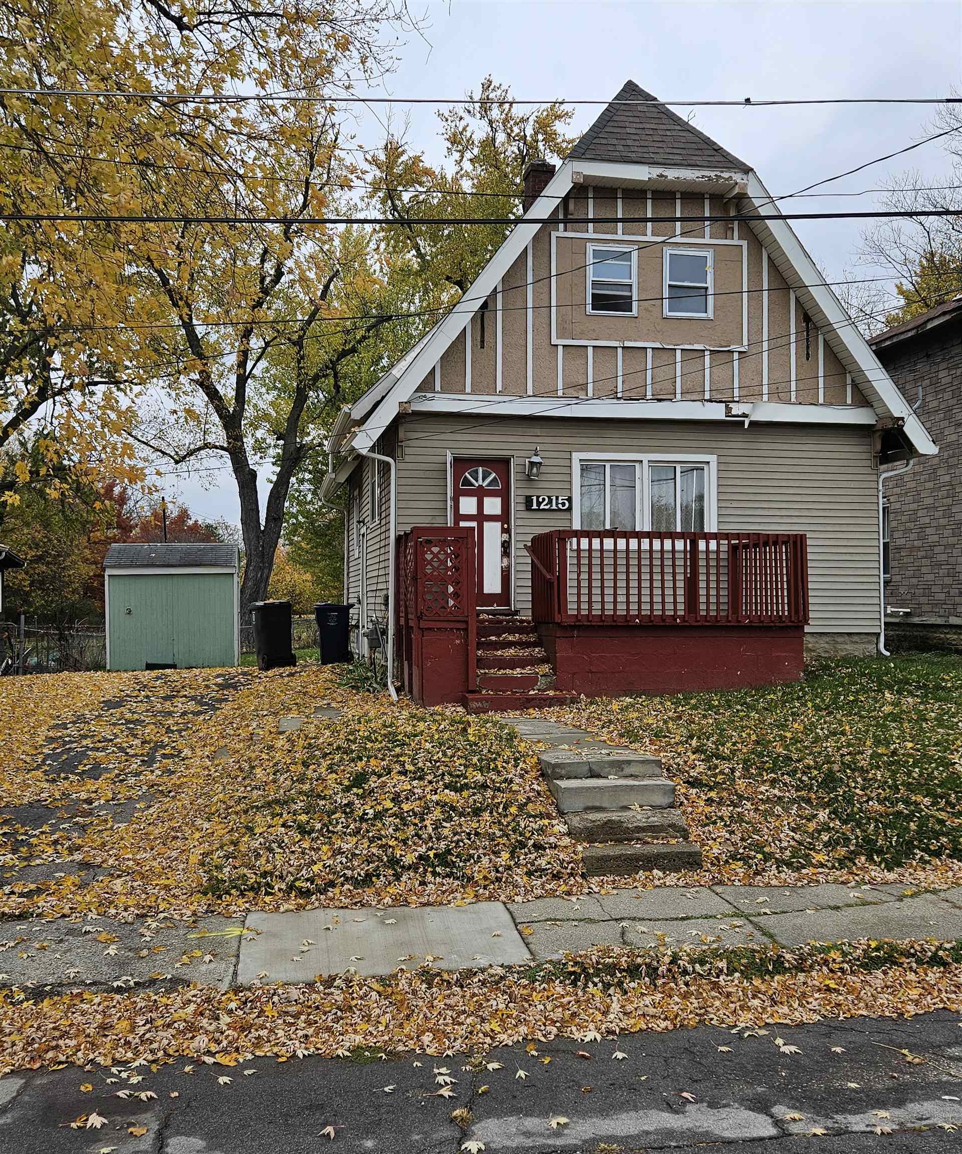 1215 Bennett Avenue