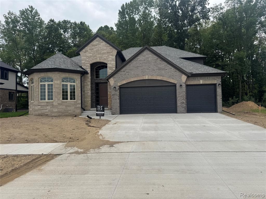 24244 Tullymore Drive