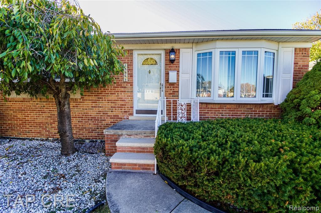 24965 Johnston Avenue