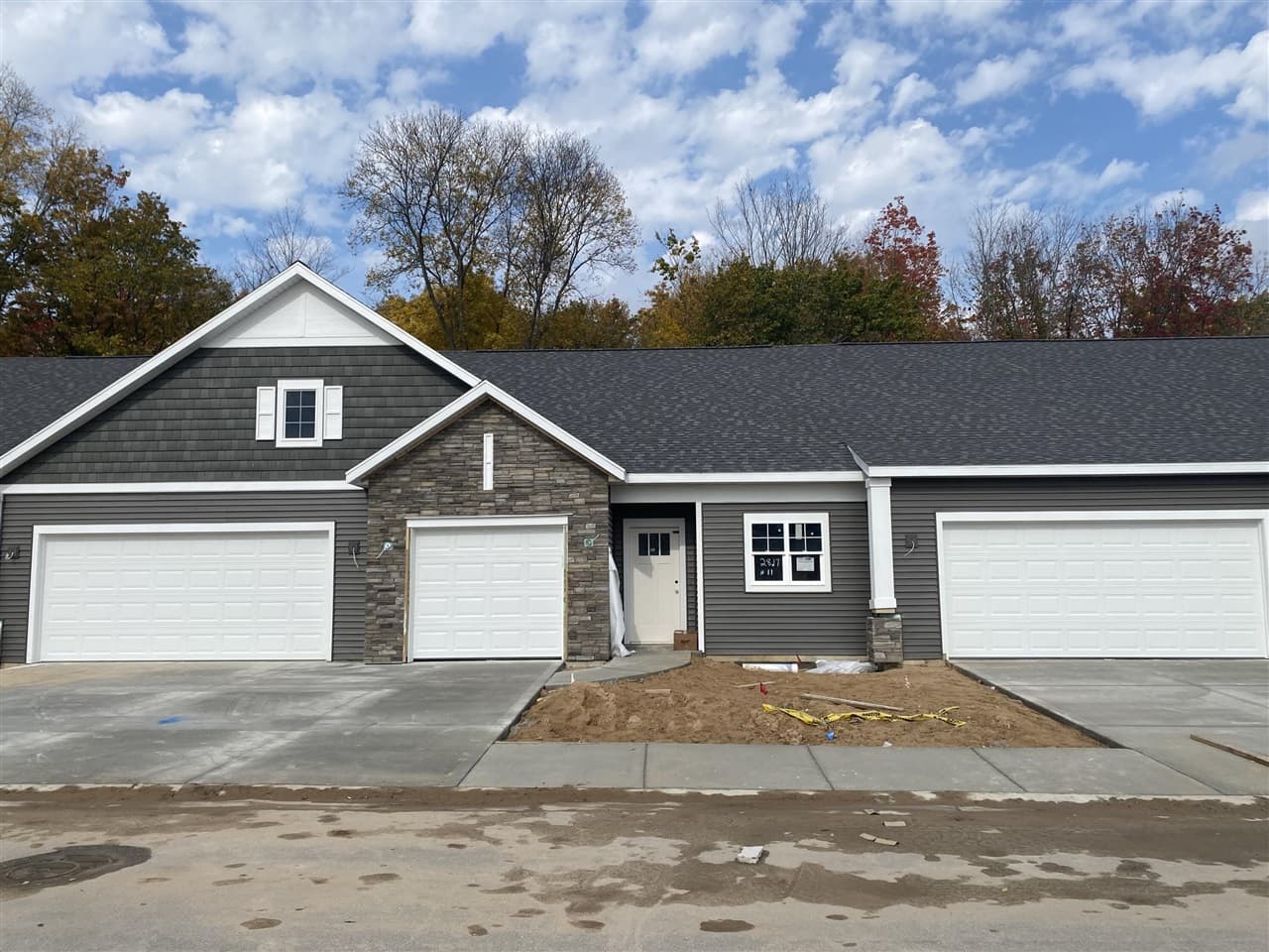 2817 W Cobblestone Court 11