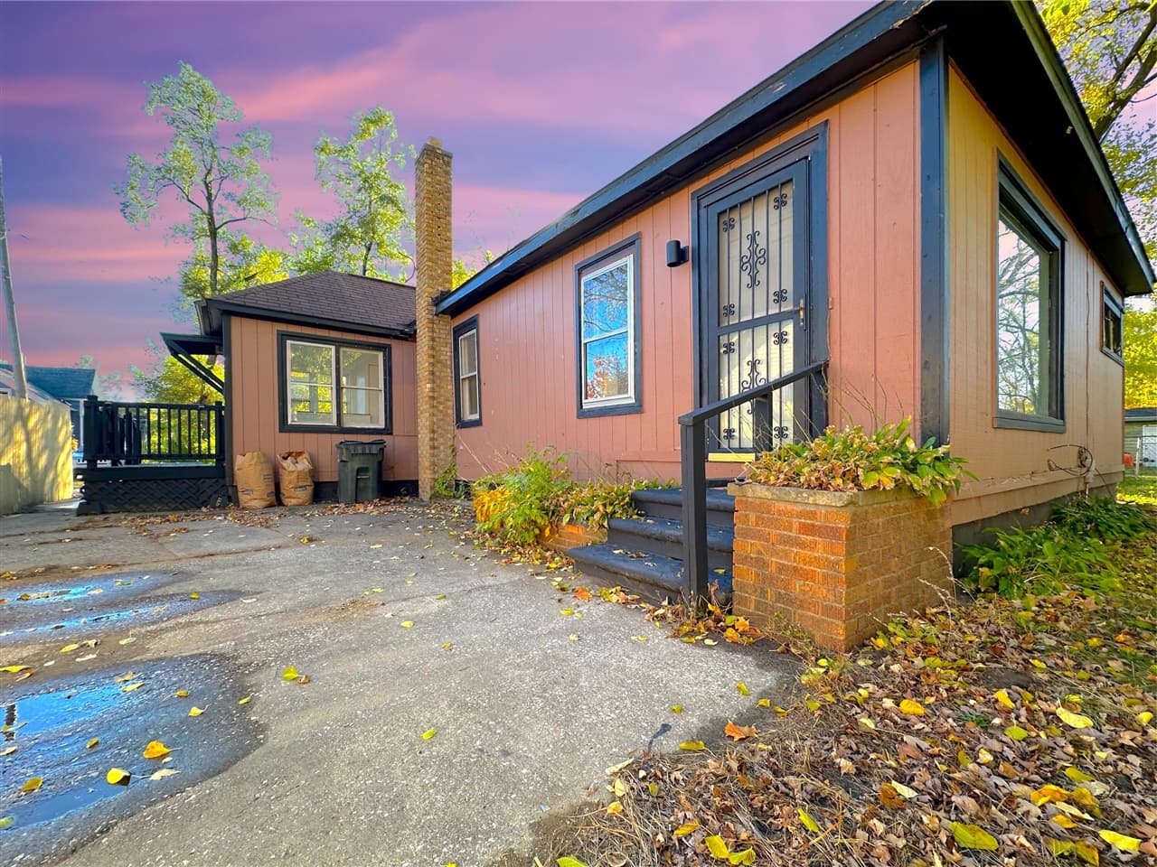 653 Orchard Avenue 5