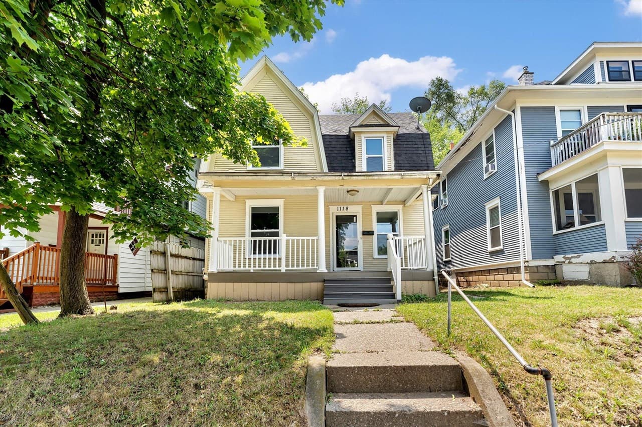 1118 E Fulton Street