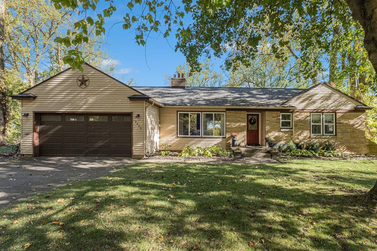 4404 N Division Avenue