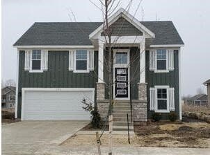 7453 Traditional Court